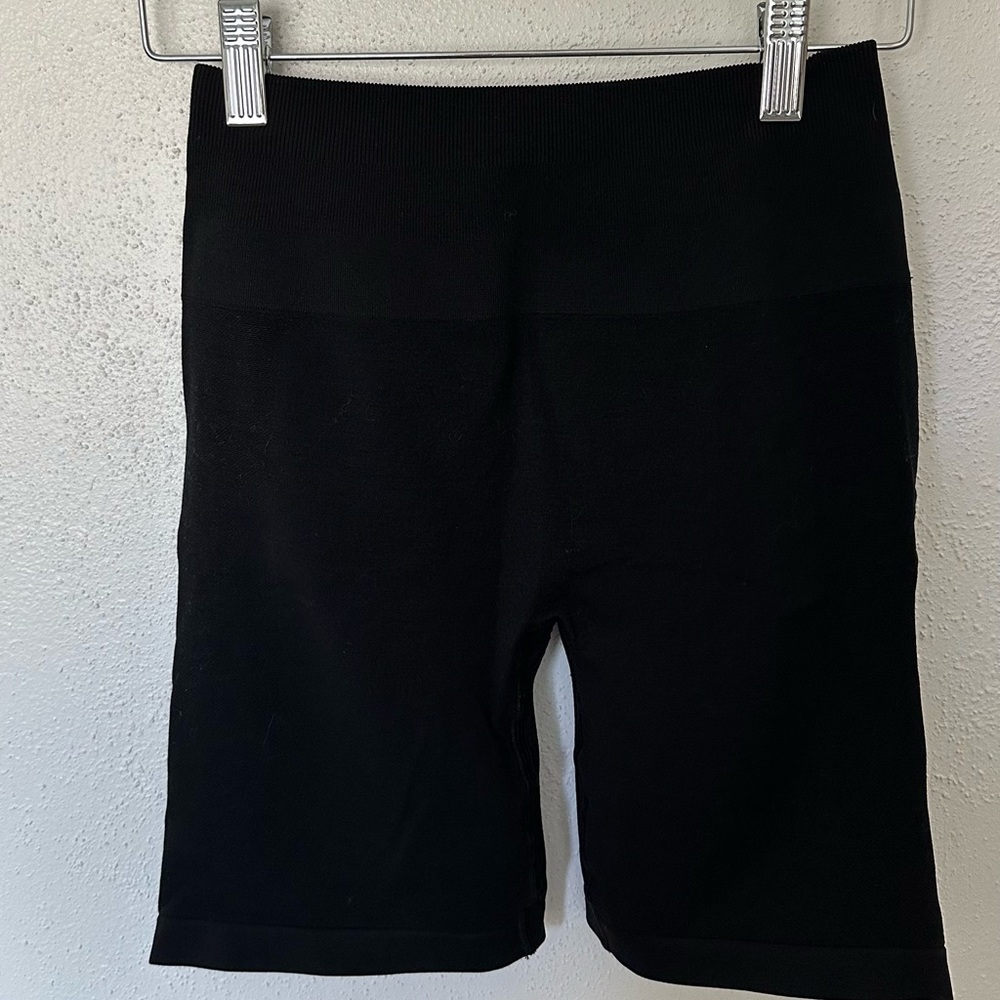 alphalete amplify bikers black
